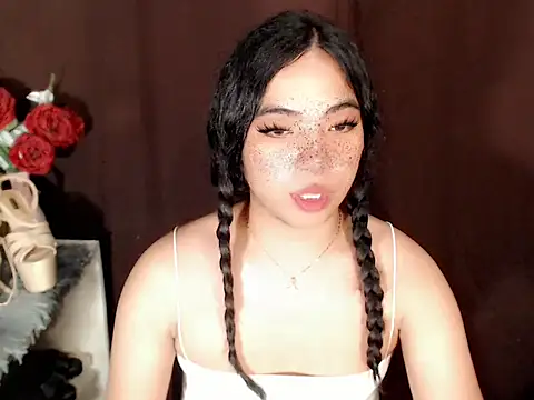 Snapshot of xLinda_Walkerx chatting on 06-10-26, 05:01 xLinda Walkerx online show from 06-10-26, 05:01