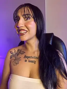 Zeyra pink online show from 03-16-26, 02:54