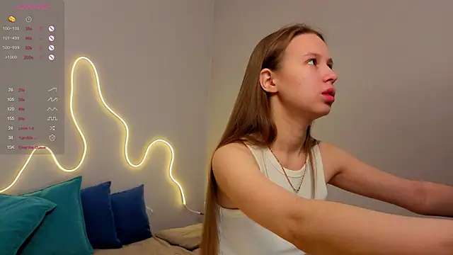Emma dream  online show from 05-28-26, 01:36