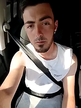 Snapshot of Gercamxxx chatting on 03-25-26, 03:29 Gercamxxx online show from 03-25-26, 03:29