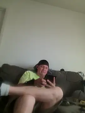 Snapshot of yourMasterisBored chatting on 05-15-26, 02:02 yourMasterisBored online show from 05-15-26, 02:02