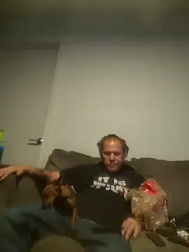 Snapshot of yourMasterisBored chatting on 05-23-26, 02:39 yourMasterisBored online show from 05-23-26, 02:39