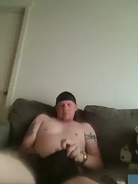 Snapshot of yourMasterisBored chatting on 05-23-26, 02:43 yourMasterisBored online show from 05-23-26, 02:43