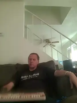 Snapshot of yourMasterisBored chatting on 06-16-26, 01:47 yourMasterisBored online show from 06-16-26, 01:47