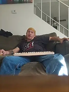 yourMasterisBored online show from 08-01-26, 03:55