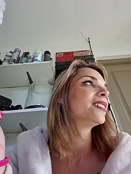 Snapshot of Madame-Monsieur-X chatting on 06-06-26, 05:28 Madame-Monsieur-X online show from 06-06-26, 05:28