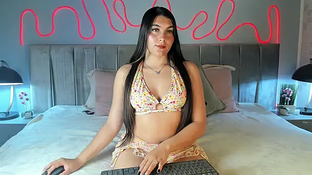 Snapshot of im_Valskin chatting on 05-21-26, 11:39 im Valskin online show from 05-21-26, 11:39