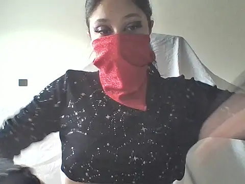 Snapshot of little_kiten chatting on 03-14-26, 10:04 little kiten online show from 03-14-26, 10:04