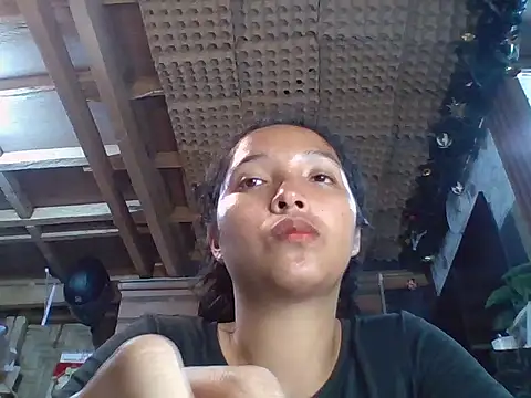 Snapshot of spicyren chatting on 06-18-26, 12:20 spicyren online show from 06-18-26, 12:20