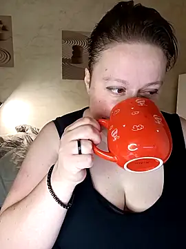 Snapshot of Alex_Goddess_ chatting on 05-28-26, 01:47 Alex Goddess online show from 05-28-26, 01:47