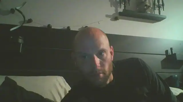 CaptCraker online show from 04-02-26, 04:10
