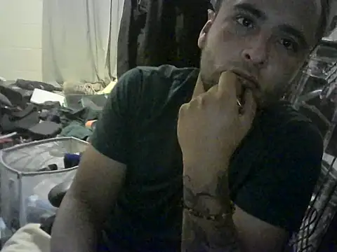 Snapshot of Relk130p chatting on 05-07-26, 09:47 Relk130p online show from 05-07-26, 09:47
