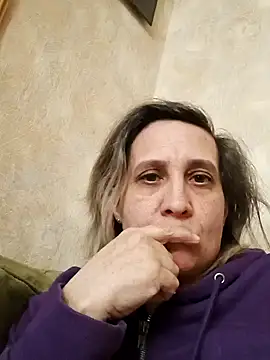 Snapshot of KatieLove133 chatting on 04-30-26, 04:13 KatieLove133 online show from 04-30-26, 04:13