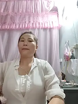 Lucxy-ki6 online show from 07-30-26, 12:59
