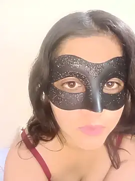 Hottymahi7 online show from 06-19-26, 04:11