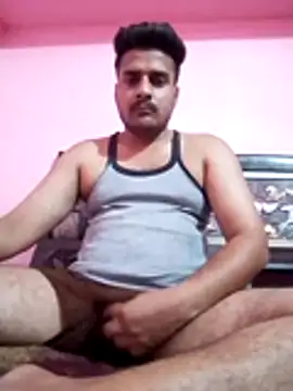 Snapshot of Decentlover67 chatting on 05-19-26, 04:57 Decentlover67 online show from 05-19-26, 04:57