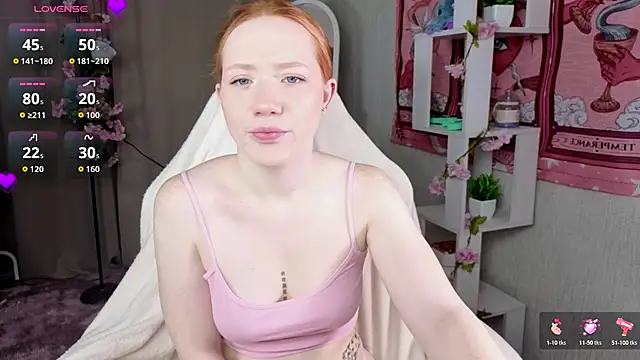 Snapshot of Sparky_fox chatting on 05-17-26, 12:19 Sparky fox online show from 05-17-26, 12:19