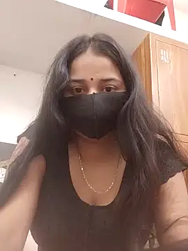 Snapshot of Shalini_08 chatting on 04-11-26, 09:57 Shalini 08 online show from 04-11-26, 09:57