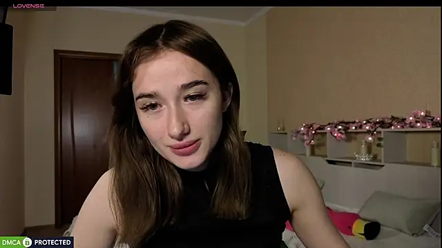 Lady Sunrise12 online show from 07-15-26, 01:33