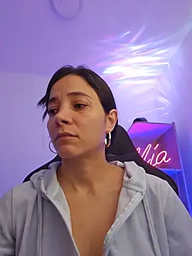 miaeyex online show from 06-01-26, 12:07