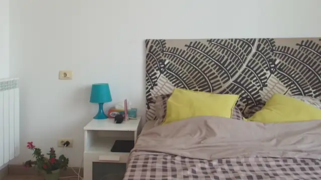 Snapshot of IreneBlue_ chatting on 06-11-26, 07:50 IreneBlue online show from 06-11-26, 07:50