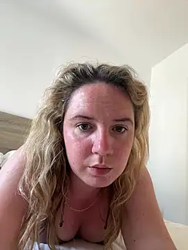 curvyneon online show from 06-03-26, 03:06