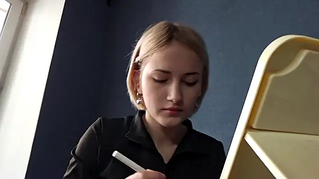 Snapshot of SofiaCashe chatting on 03-15-26, 07:25 SofiaCashe online show from 03-15-26, 07:25