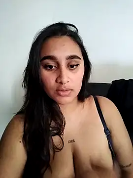 Snapshot of Mia_skyy18 chatting on 03-27-26, 10:53 Mia skyy18 online show from 03-27-26, 10:53