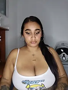 Snapshot of Mia_skyy18 chatting on 07-28-26, 11:58 Mia skyy18 online show from 07-28-26, 11:58