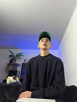 SebastianReed  online show from 06-27-26, 04:06