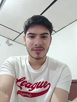 Snapshot of ApoloGray__ chatting on 04-27-26, 07:56 ApoloGray online show from 04-27-26, 07:56