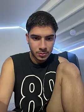 Snapshot of ApoloGray__ chatting on 05-14-26, 09:54 ApoloGray online show from 05-14-26, 09:54