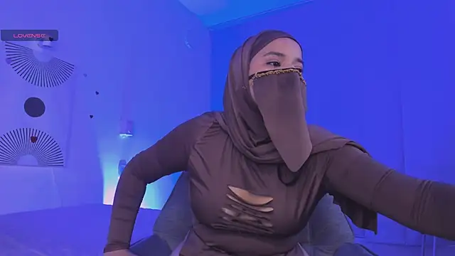 Aminaa Kaarim online show from 07-14-26, 02:05
