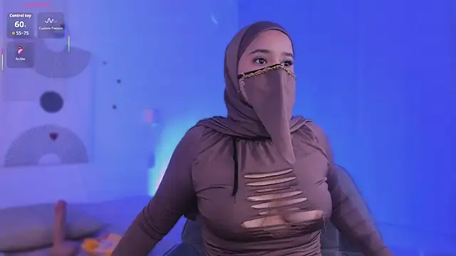 Aminaa Kaarim online show from 08-05-26, 02:03
