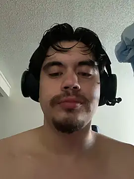 Snapshot of RuledTribe chatting on 03-29-26, 12:43 RuledTribe online show from 03-29-26, 12:43