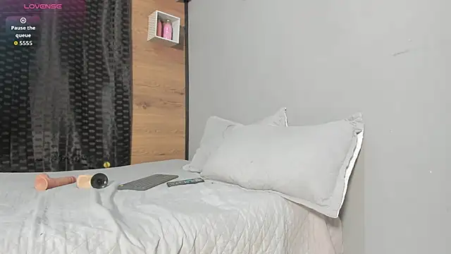 Enzoo98  online show from 04-24-26, 01:19