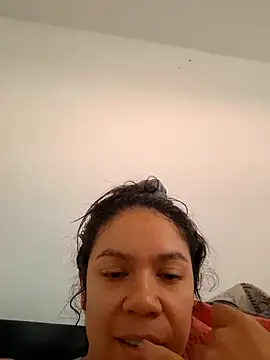 Snapshot of Aila_Phone chatting on 04-30-26, 08:57 Aila Phone online show from 04-30-26, 08:57