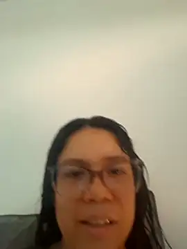 Snapshot of Aila_Phone chatting on 05-24-26, 06:13 Aila Phone online show from 05-24-26, 06:13