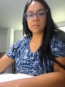 Snapshot of Aila_Phone chatting on 05-31-26, 07:26 Aila Phone online show from 05-31-26, 07:26