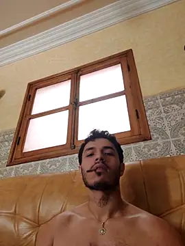 Snapshot of Thewildaliii0 chatting on 03-25-26, 10:32 Thewildaliii0 online show from 03-25-26, 10:32