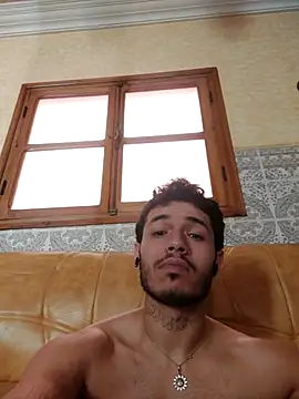 Snapshot of Thewildaliii0 chatting on 04-01-26, 04:26 Thewildaliii0 online show from 04-01-26, 04:26