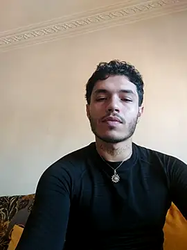 Snapshot of Thewildaliii0 chatting on 04-13-26, 01:38 Thewildaliii0 online show from 04-13-26, 01:38