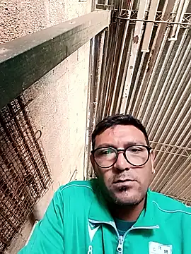 Luquitasfire online show from 04-28-26, 05:07