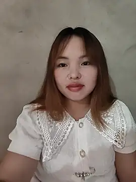 Snapshot of Mina_xYx chatting on 07-20-26, 03:43 Mina xYx online show from 07-20-26, 03:43