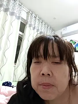 Snapshot of xushour chatting on 04-23-26, 04:31 xushour online show from 04-23-26, 04:31