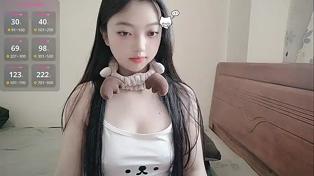 oblakitty  online show from 06-13-26, 12:41