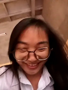 Snapshot of emmasexy2k chatting on 03-26-26, 04:40 emmasexy2k online show from 03-26-26, 04:40