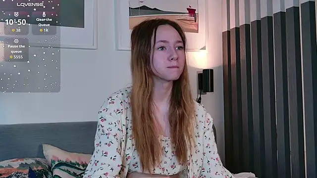 Snapshot of Bethany_sparkle chatting on 04-19-26, 06:13 Bethany sparkle online show from 04-19-26, 06:13