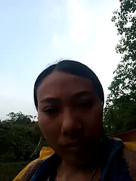 Snapshot of Leiley_98 chatting on 03-16-26, 10:19 Leiley 98 online show from 03-16-26, 10:19