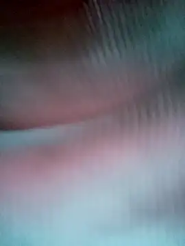 Snapshot of Leiley_98 chatting on 07-20-26, 01:02 Leiley 98 online show from 07-20-26, 01:02